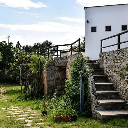 Fata Bianca Salento - Giardino Botanico Con Piscina